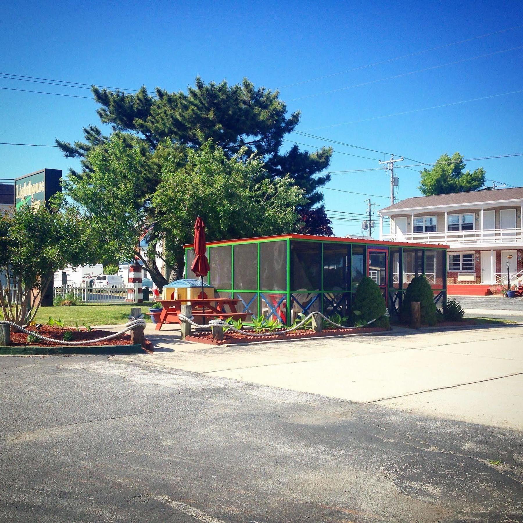 The Lighthouse Inn Chincoteague Exterior photo